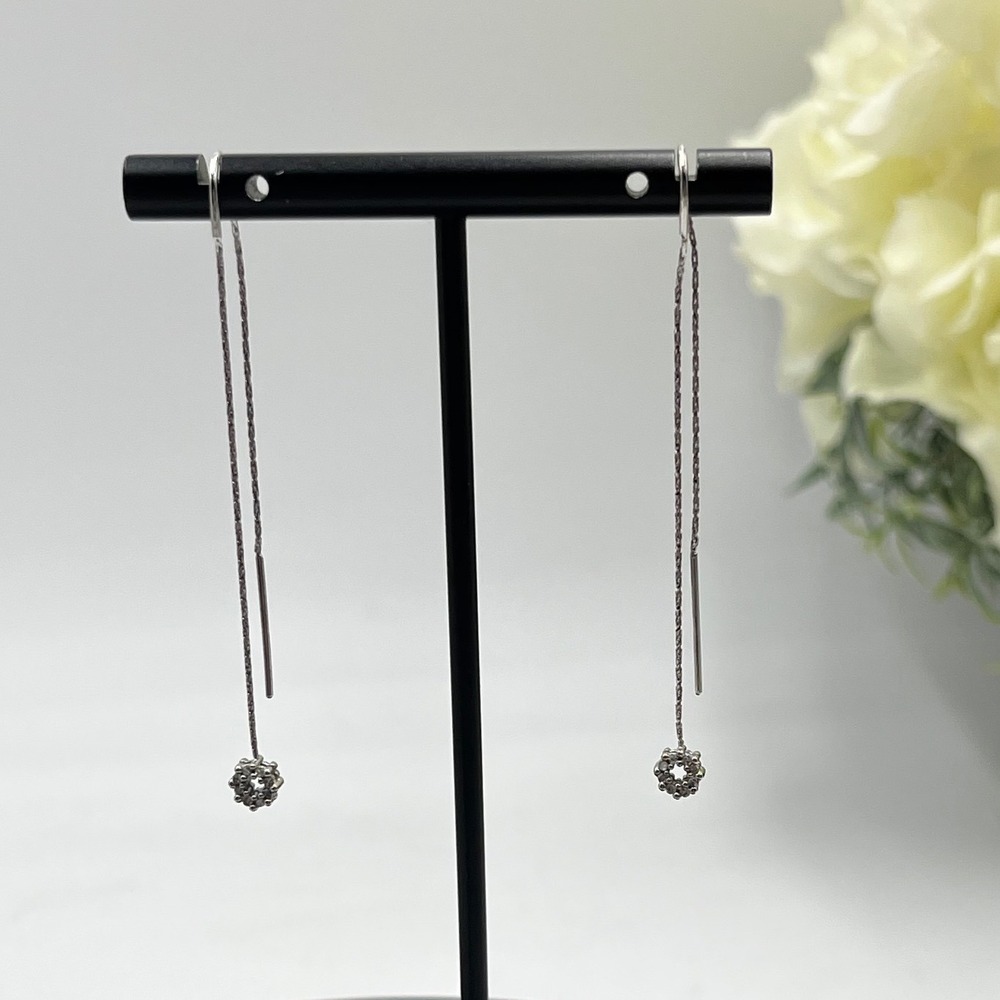 HN Heng Ngai Jewelry Group 14k White Gold Two Sided Diamond Threader Earrings